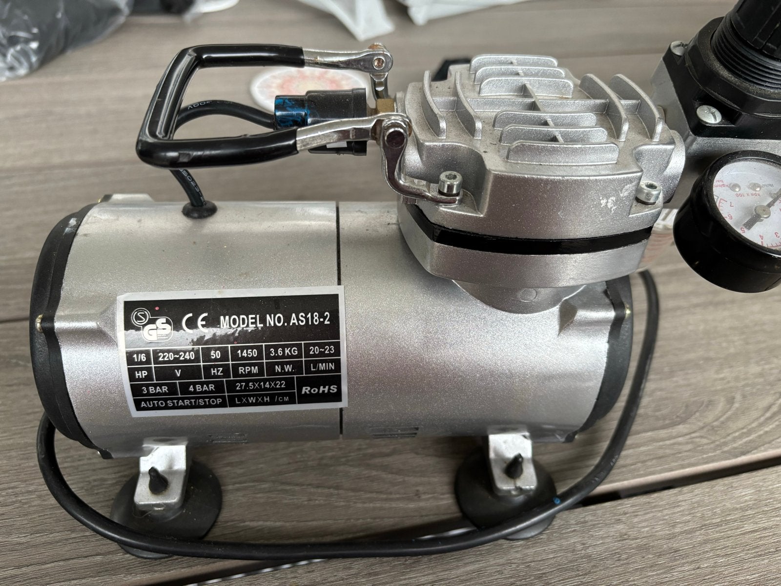 Airbrush Compressor AS18-2 - Compact en Stil, Doe-het-zelf en Verbouw, Gebruikt, Ophalen of Verzenden, Minder dan 200 liter/min