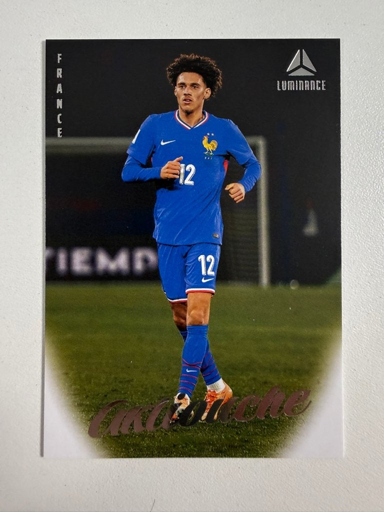 8 Maghnes Akliouche Vertical Luminance France 2026, Ophalen of Verzenden, Nieuw, Buitenlandse clubs, Poster, Plaatje of Sticker