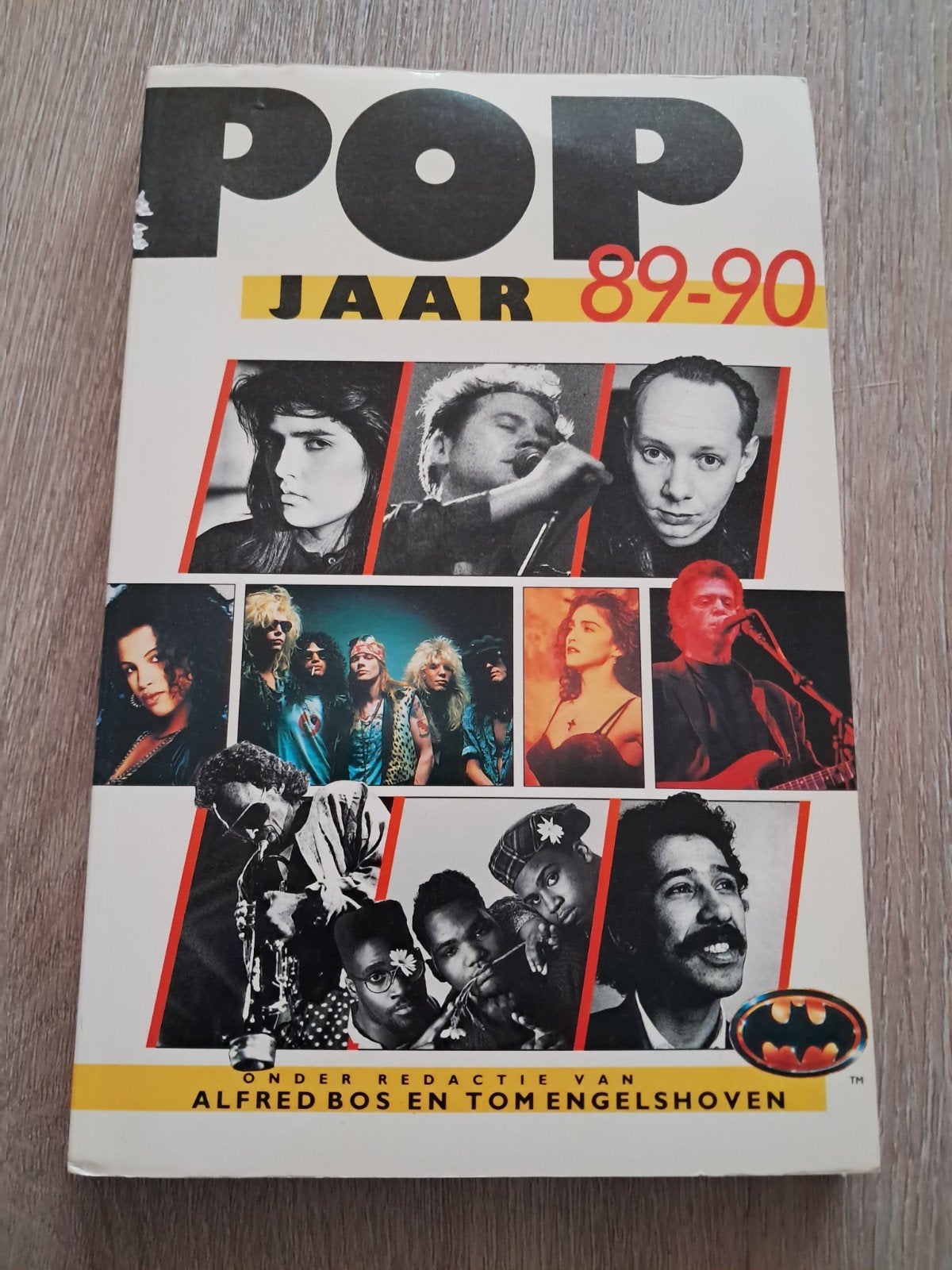 E7 Pop Jaar 89-90 - Muziekjaarboek, Boeken, Muziek, Ophalen of Verzenden, Gelezen, Genre of Stijl, Alfred Bos en Tom Engelshoven
