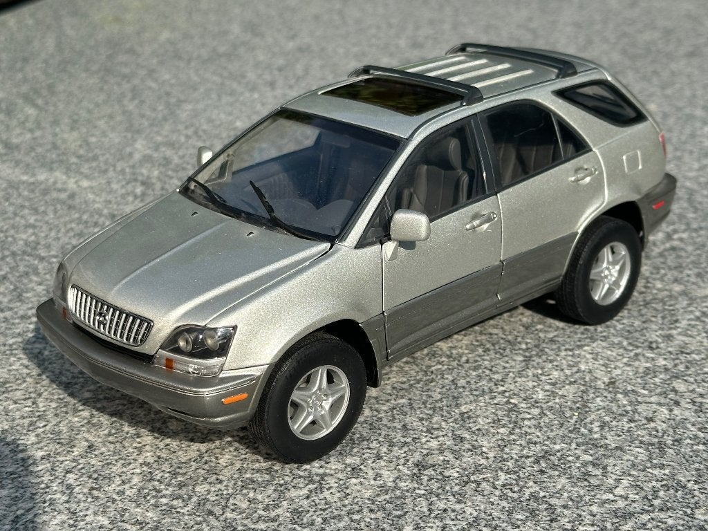 Lexus RX300, Gateway 1:18, Hobby en Vrije tijd, Ophalen of Verzenden, Zo goed als nieuw, Auto, Overige merken