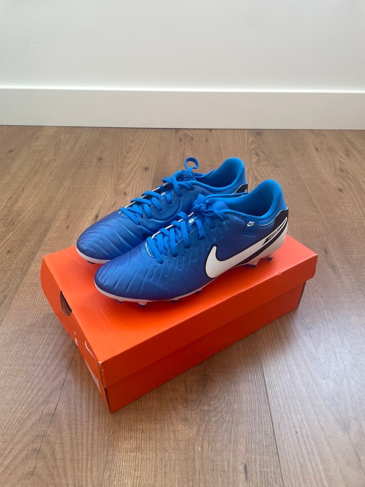 Nike Tiempo Legend 10 Academy FG/MG Voetbalschoenen Maat 42, Ophalen of Verzenden, Nieuw, Schoenen