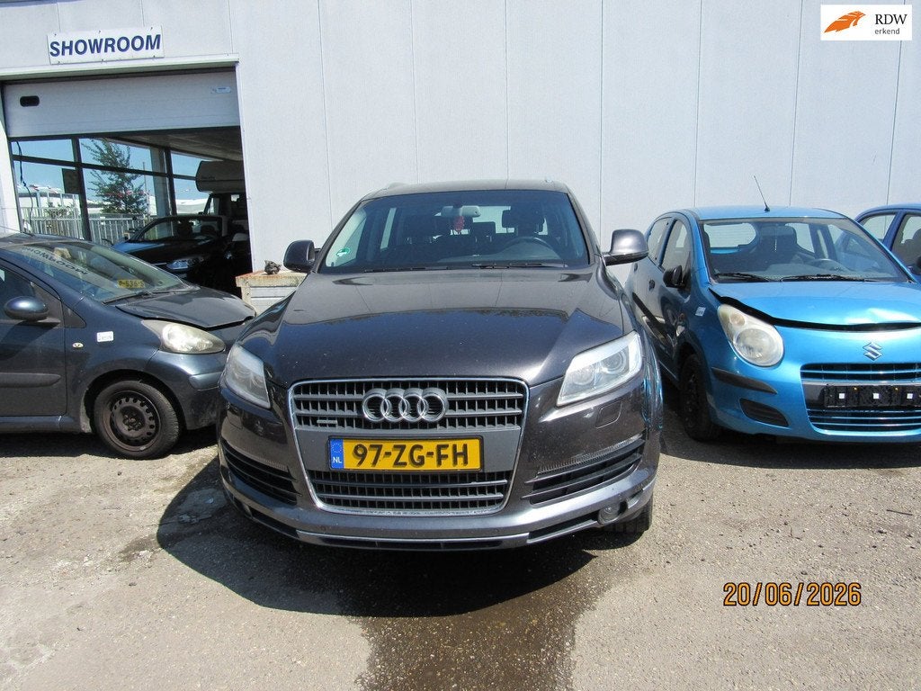 Audi Q7 4.2 FSI quattro 5+2, Auto's, Automaat, Gebruikt, 8 cilinders, Automatische klimaatregeling
