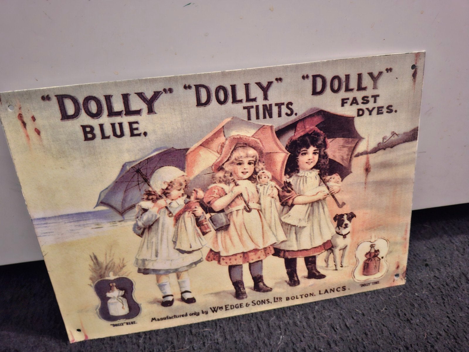 Vintage Dolly Dyes Reclamebord - Zeldzaam en Decoratief, Ophalen of Verzenden, Gebruikt, Reclamebord