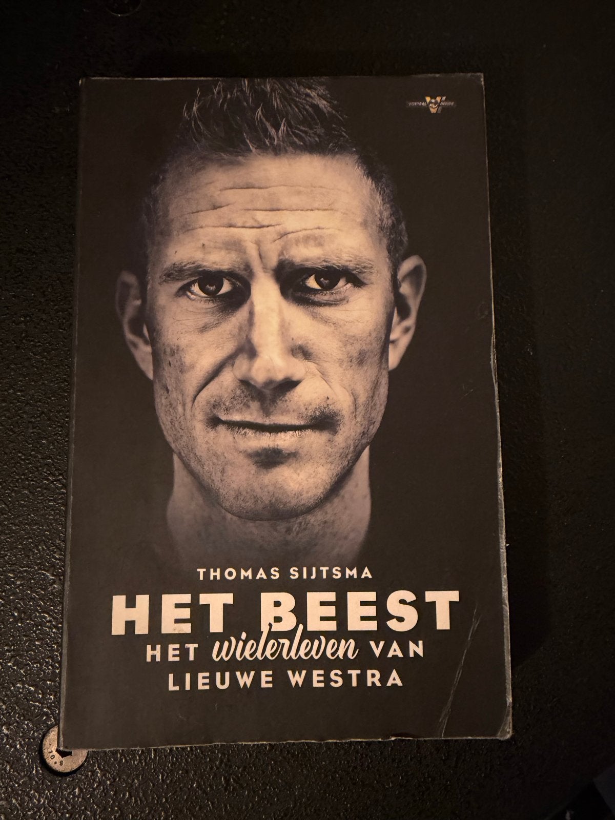 Het Beest: Het wielerleven van Lieuwe Westra - Thomas Sijtsm, Ophalen of Verzenden, Zo goed als nieuw, Nederland