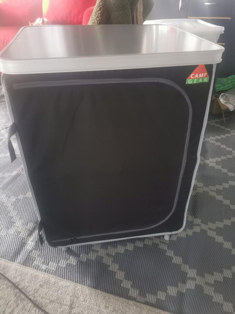 Camping kast, Ophalen, Zo goed als nieuw, Campingkast