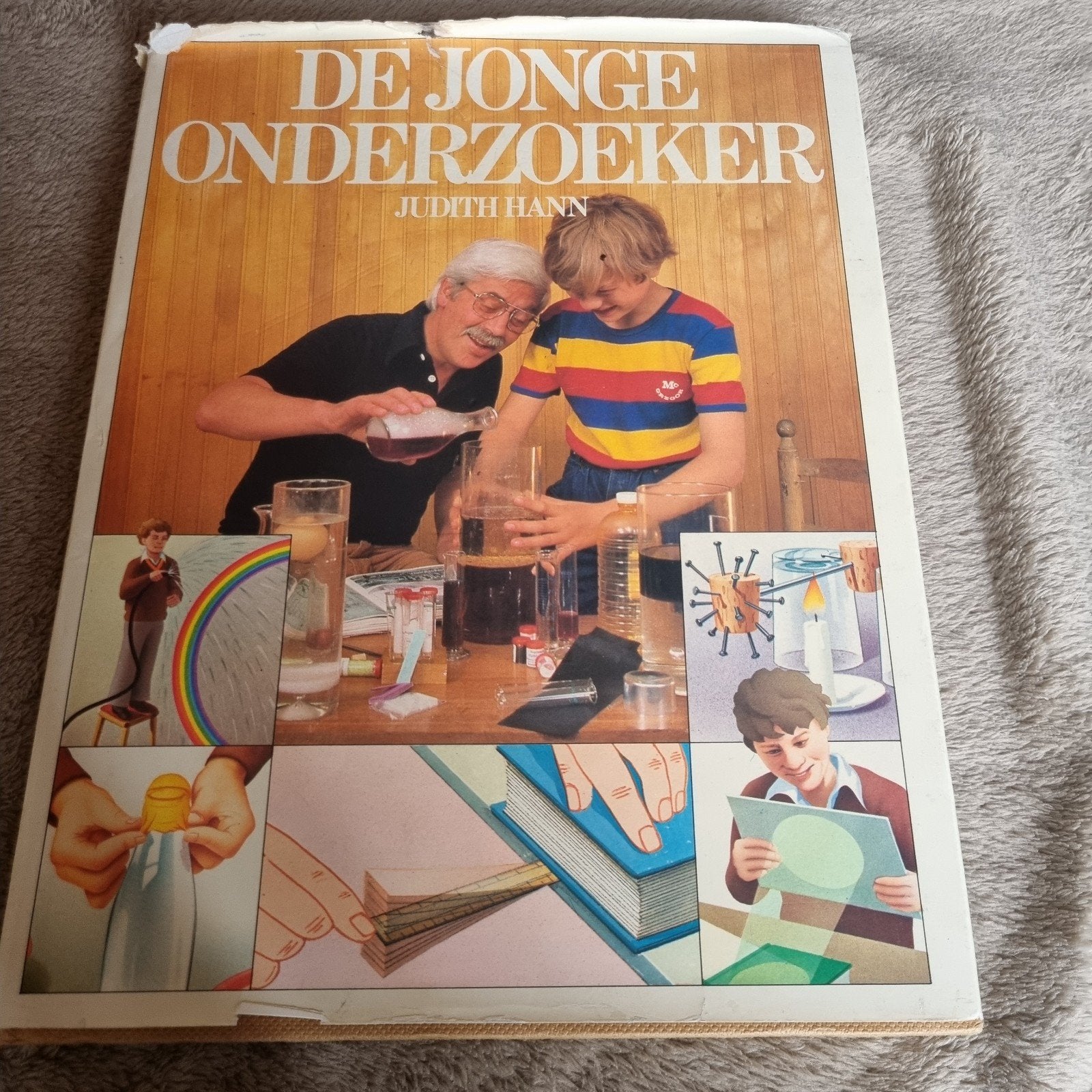 De Jonge Onderzoeker - Wetenschappelijke Experimenten Boek, Boeken, Ophalen of Verzenden, Zo goed als nieuw, Natuurwetenschap