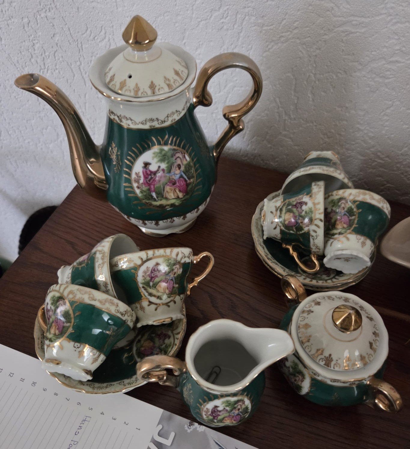 Antiek koffieservies met kopjes - Groen en Goud, Ophalen of Verzenden