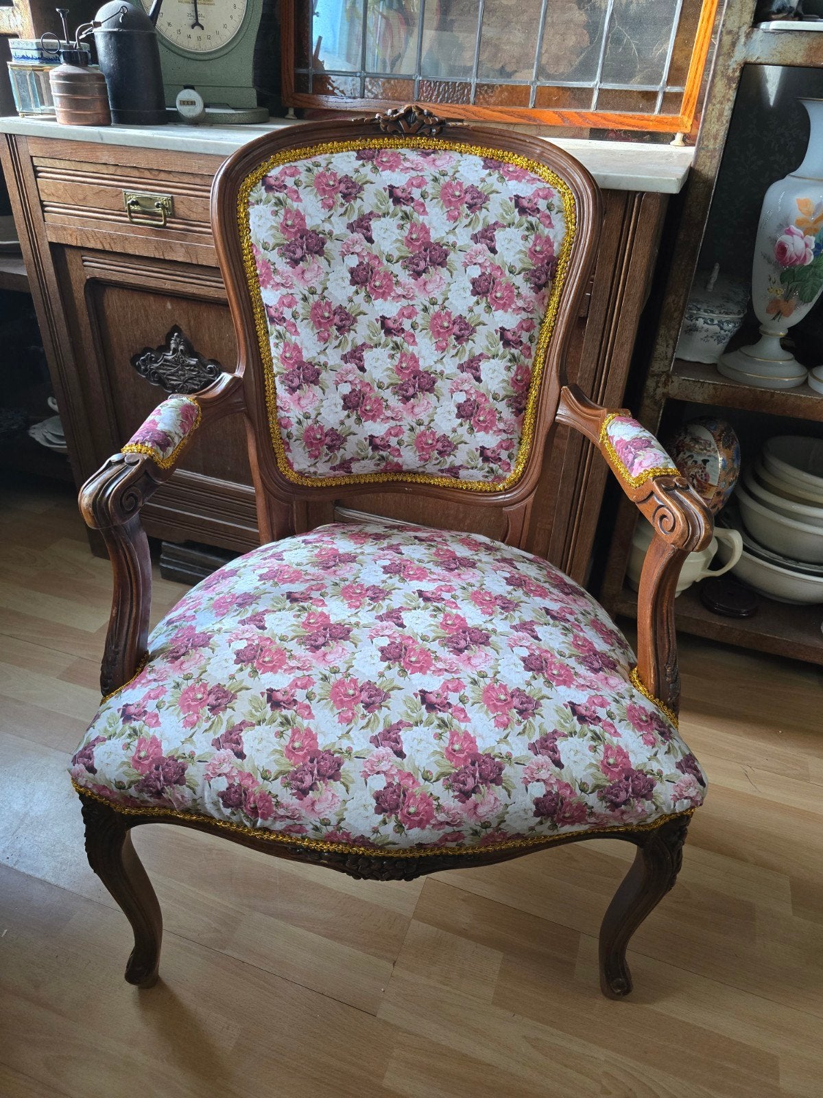 brocante stoeltje rozen, Ophalen