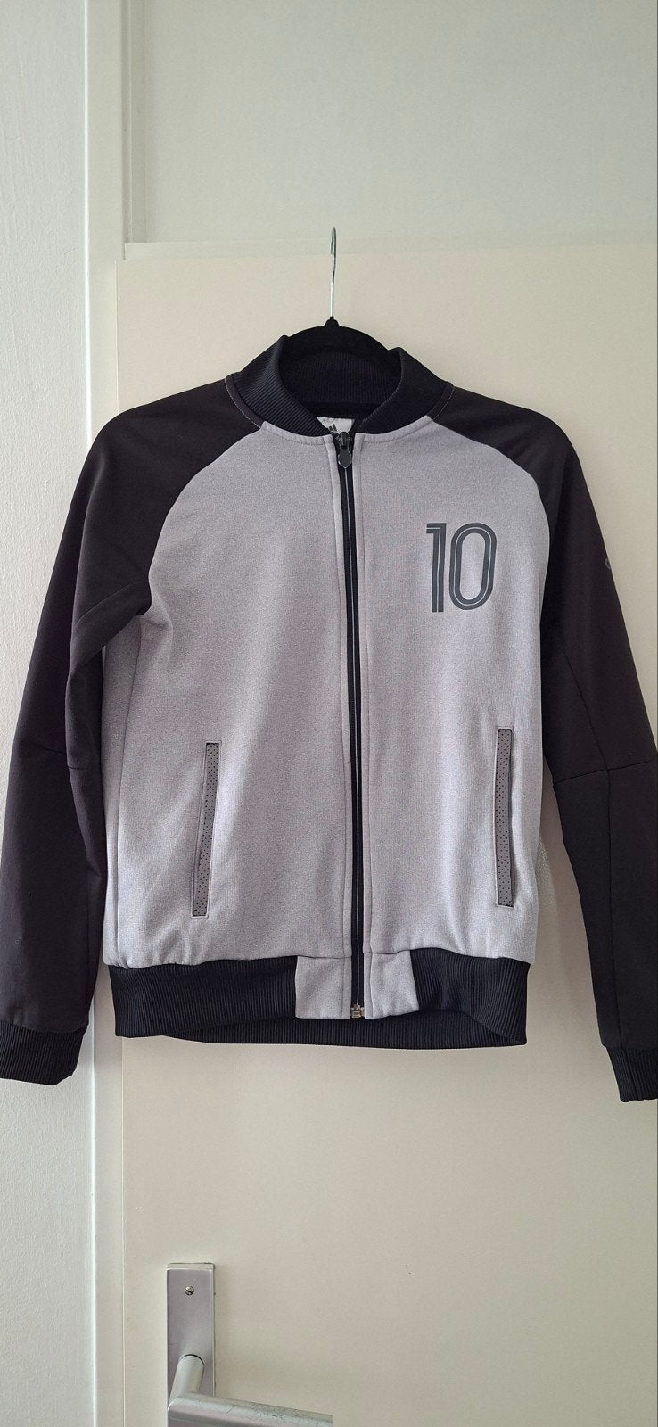 Adidas Messi Trainingsjack Maat 152 (11-12 jaar), Kinderen en Baby's, Kinderkleding | Maat 152, Adidas, Ophalen of Verzenden, Zo goed als nieuw