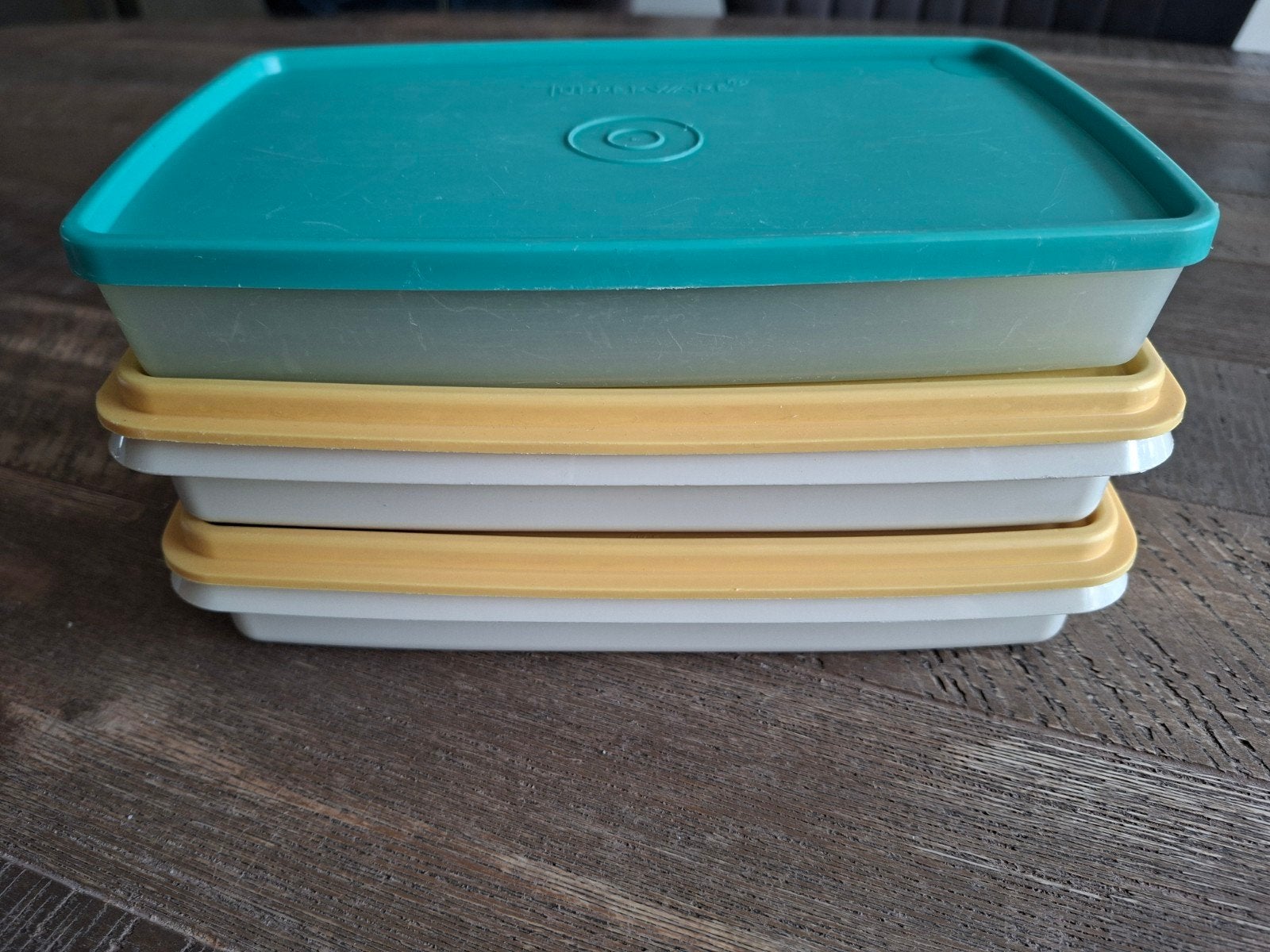 Tupperware vershoudbakjes en vleeswarenschaaltjes, Gebruikt, Overige kleuren, Ophalen of Verzenden, Bewaardoos