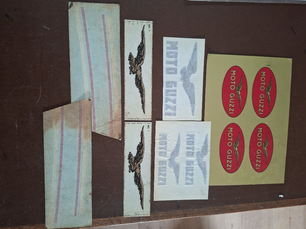 motor stickers Morini Guzzi Castrol, Ophalen of Verzenden