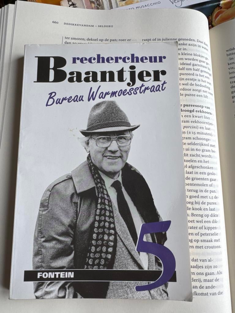 Rechercheur Baantjer - Bureau Warmoesstraat 5, Ophalen, Gelezen