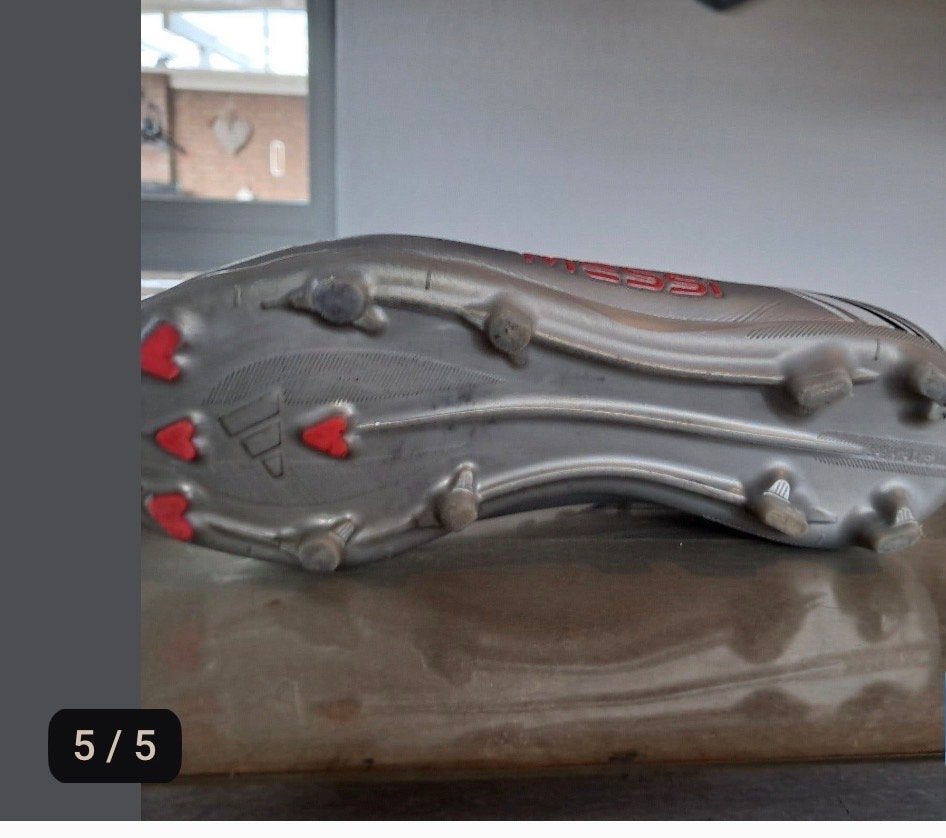 Adidas F50 Messi voetbalschoenen - Maat 37 1/3, Ophalen of Verzenden, Gebruikt, Schoenen