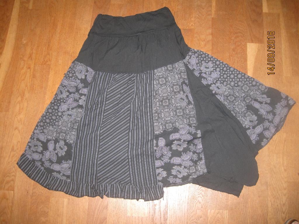 Azuri zwart met grijze rok maat M, Maat 38/40 (M), Zwart, Ophalen of Verzenden, Azuri