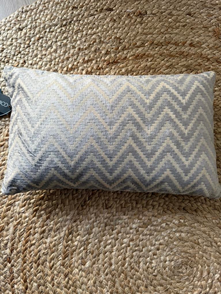 Colmore kussen zigzag warm grey, Ophalen of Verzenden, Zo goed als nieuw, Grijs, Vierkant