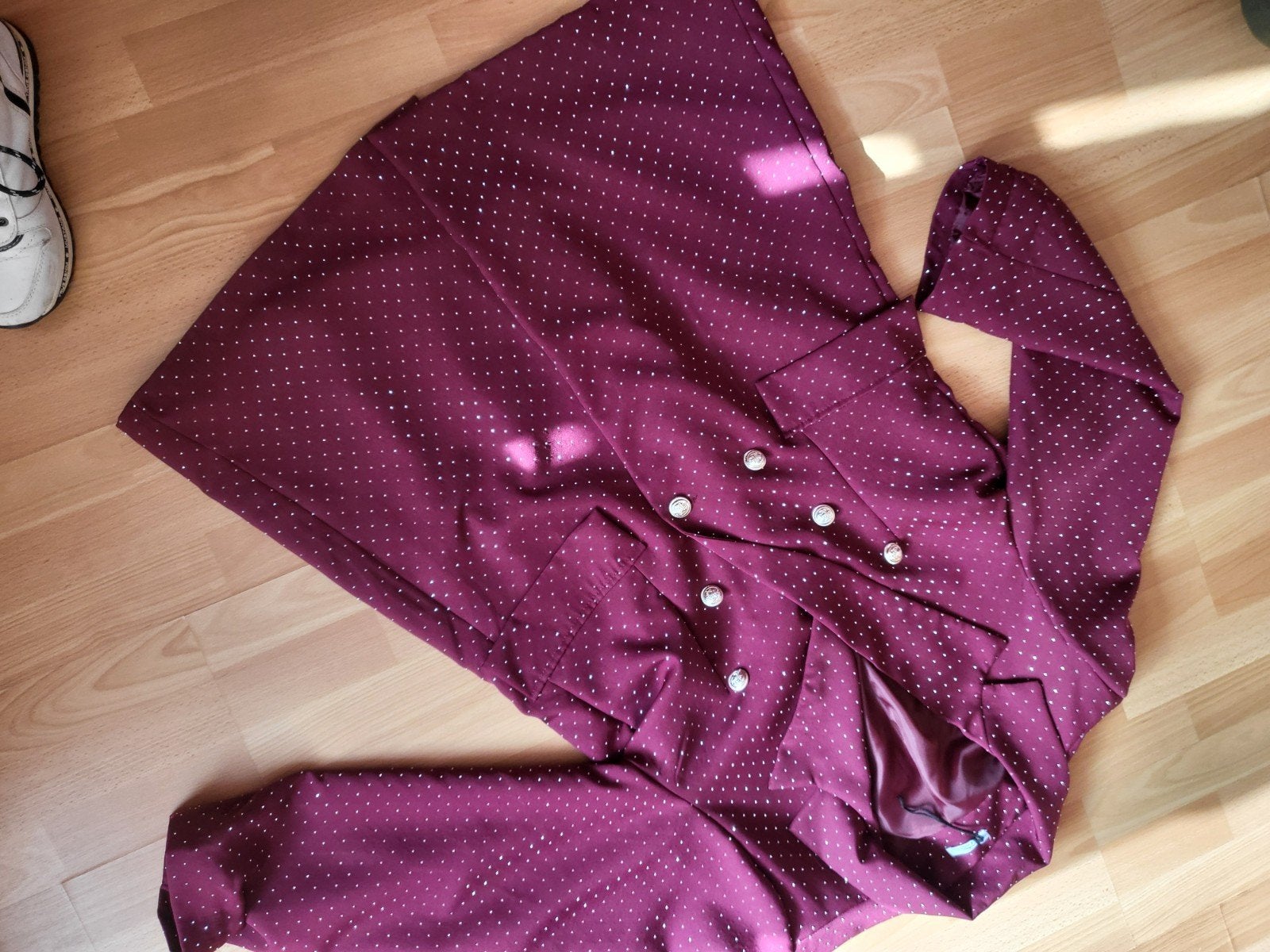 Bordeauxrood Jasje met bling valt 44/46, Overige kleuren, Maat 42/44 (L), Nieuw, Ophalen of Verzenden