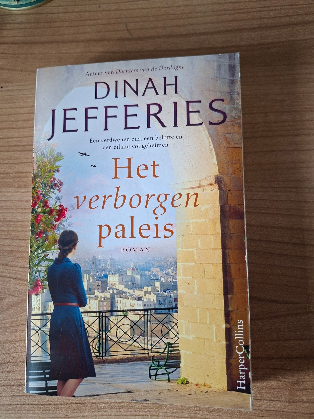 Het verborgen paleis - Dinah Jefferies, Boeken, Ophalen of Verzenden, Zo goed als nieuw, Dinah Jefferies, Europa overig