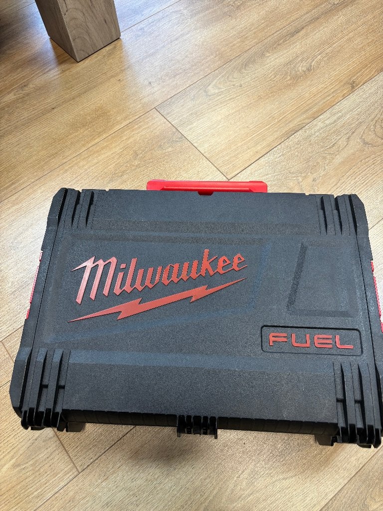 Te koop Zwarte Milwaukee FUEL koffer, Ophalen, Gebruikt