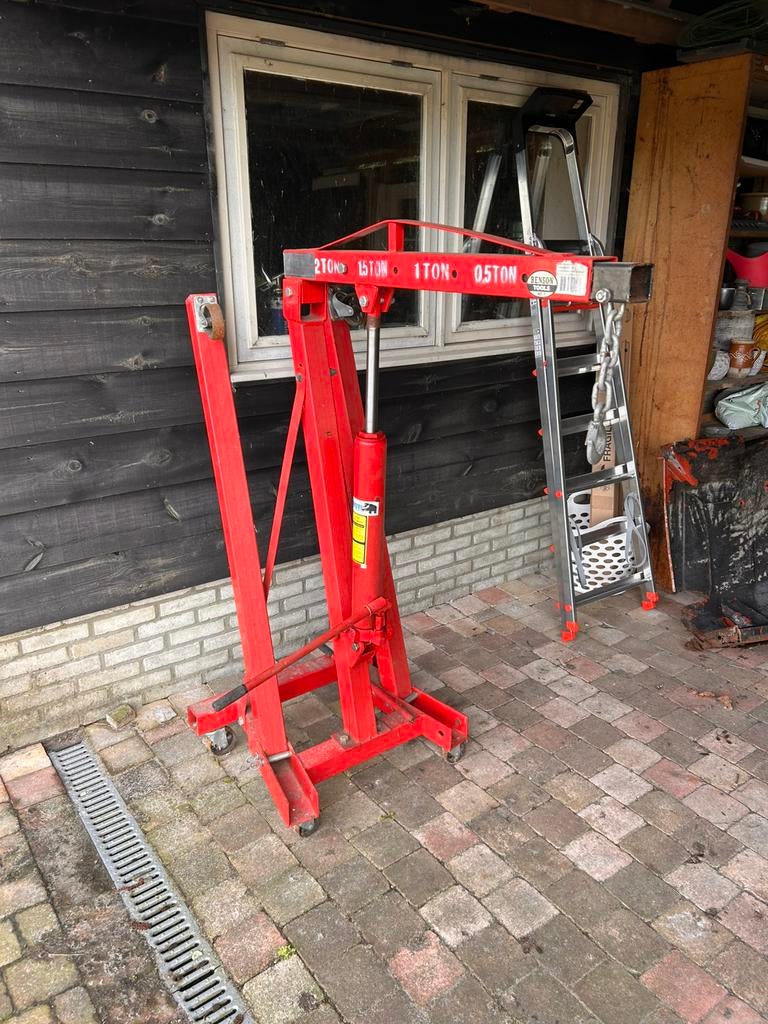 Motor takel 2t en motorblok bok, Ophalen, Zo goed als nieuw