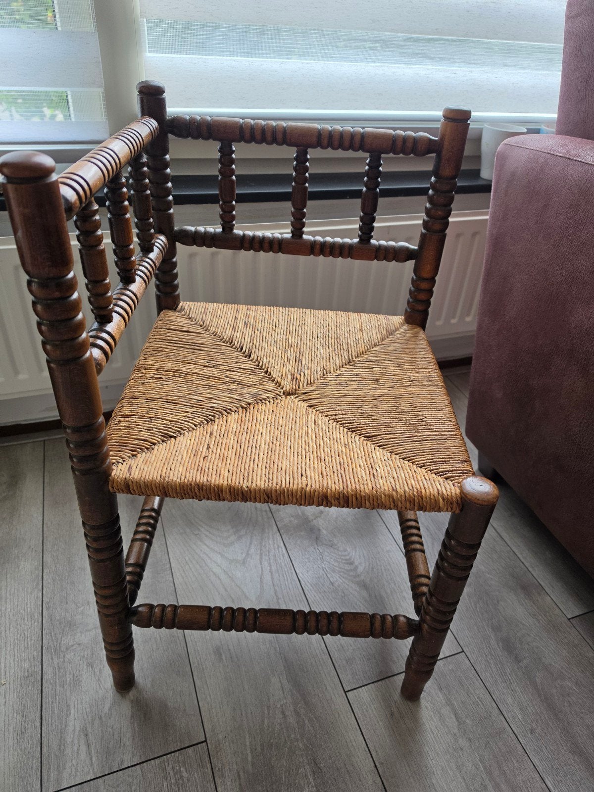 Antieke hoekstoel Bobbin, Antiek en Kunst, Ophalen