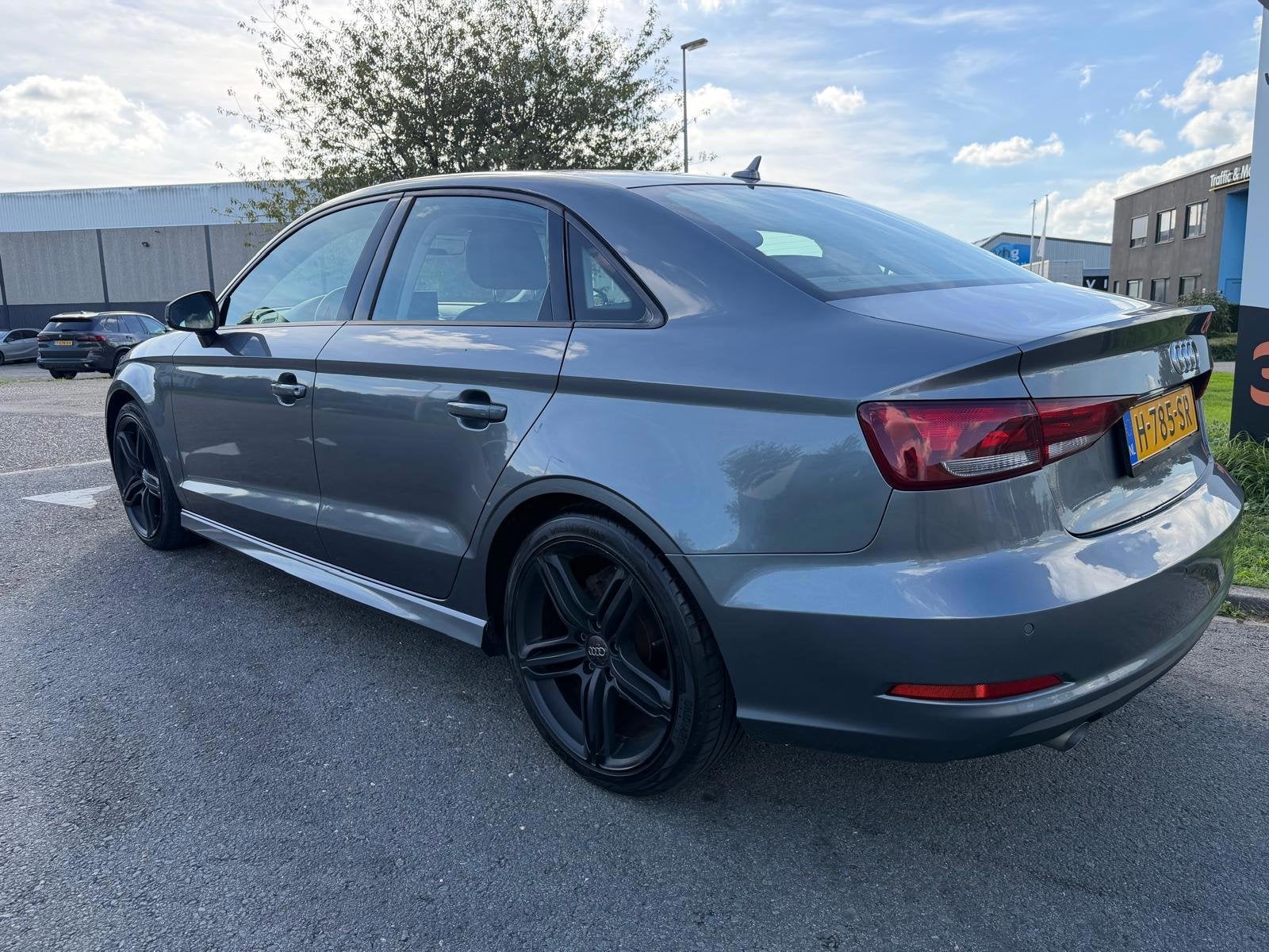 Audi A3 Limousine | 2016 | 1.6 TDI ultra Attraction Pro Line, Auto's, Voorwielaandrijving, Gebruikt, Euro 6, 4 cilinders