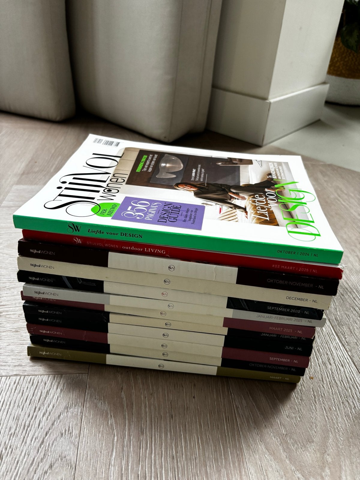 Stijlvol Wonen en Elle Wonen magazines - Set van 14, Ophalen of Verzenden, Gelezen, Overige typen