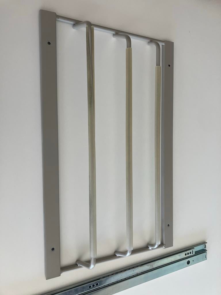 IKEA Komplement Uittrekbare Hanger (Grijs), Ophalen, Minder dan 50 cm, Zo goed als nieuw, Minder dan 25 cm