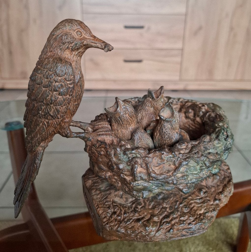 Bronzen Beeld Pierre Chenet "Le nid d'oiseaux" (Vogelnest), Antiek en Kunst, Kunst | Beelden en Houtsnijwerken, Minder dan 20 cm