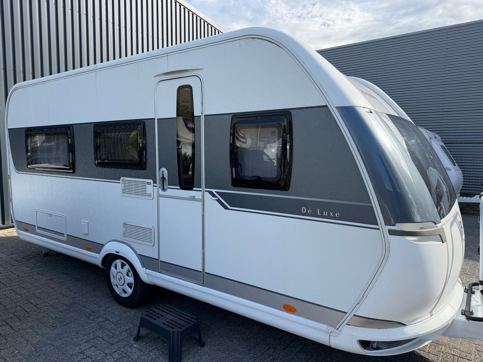 Hobby De Luxe 460 UL met Kampa lucht voortent, Rondzit, Hobby, Bedrijf, Schokbreker