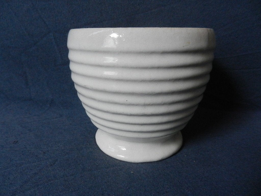 Fraaie Brouwer aardewerk wit en geribde bloempot h. 10,8 cm., Ophalen of Verzenden