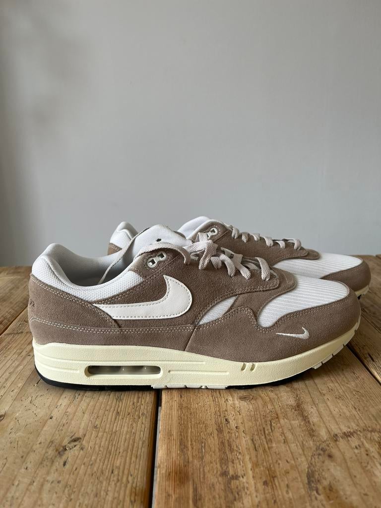 Nike Air Max 1 Hangul Day maat 47,5 nieuw!, Kleding | Heren, Ophalen of Verzenden, Nieuw, Overige kleuren, Sneakers of Gympen