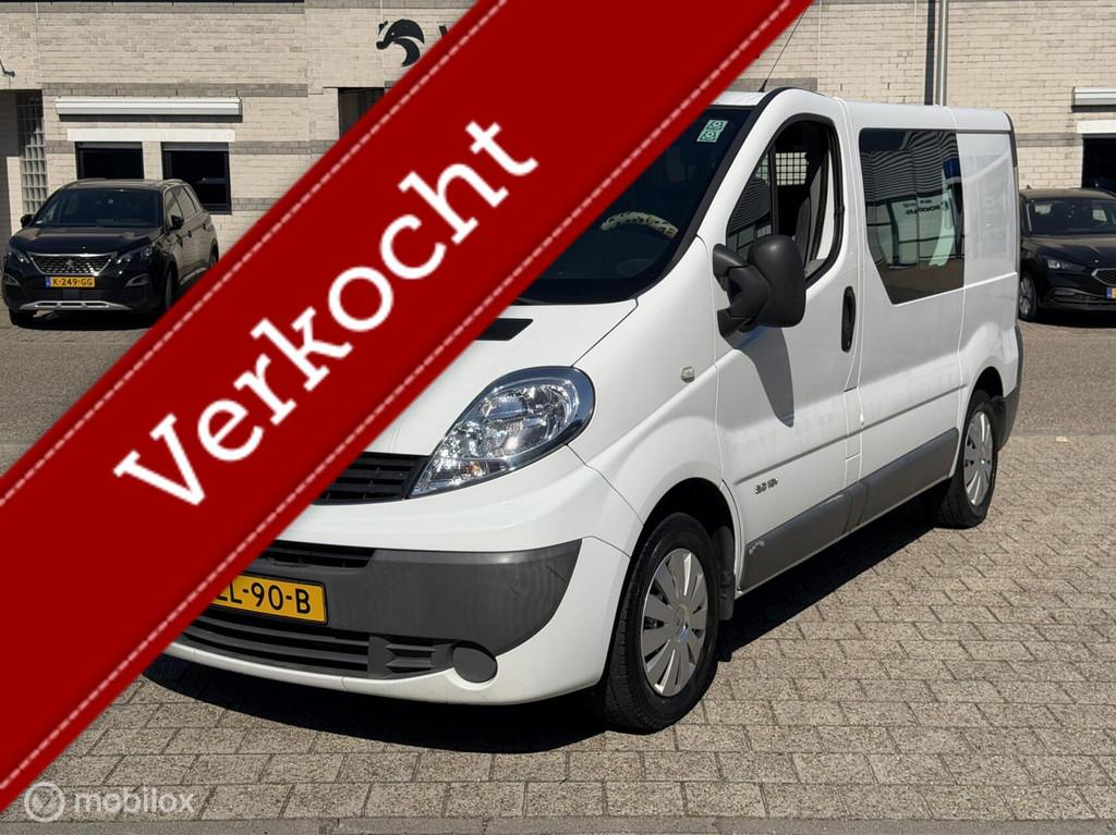 Renault Trafic 2.0 Benzine DUBBEL CABINE, Auto's, Gebruikt, 4 cilinders, 2000 kg, Renault