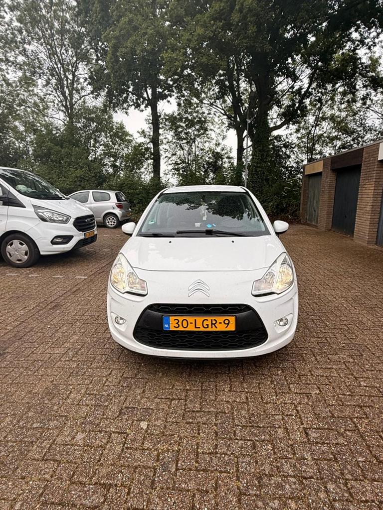 Citroën C3 1.4 VTI 2010 Wit, Auto's, Citroën, Voorwielaandrijving, 40 €/maand, Wit, Origineel Nederlands