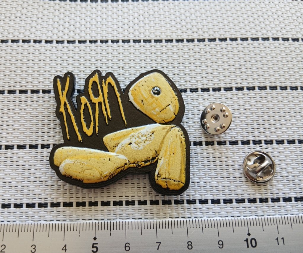 Korn prachtige nieuwe doll 3d pin speld badge, Verzenden, Nieuw, Overige typen