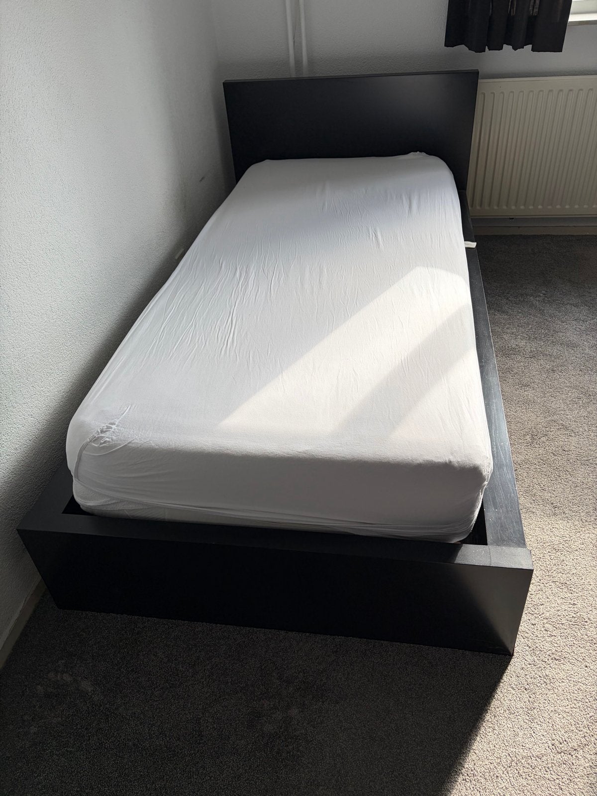 IKEA Malm eenpersoonsbed - Zwart, Ophalen, Gebruikt, 90 cm, Eenpersoons