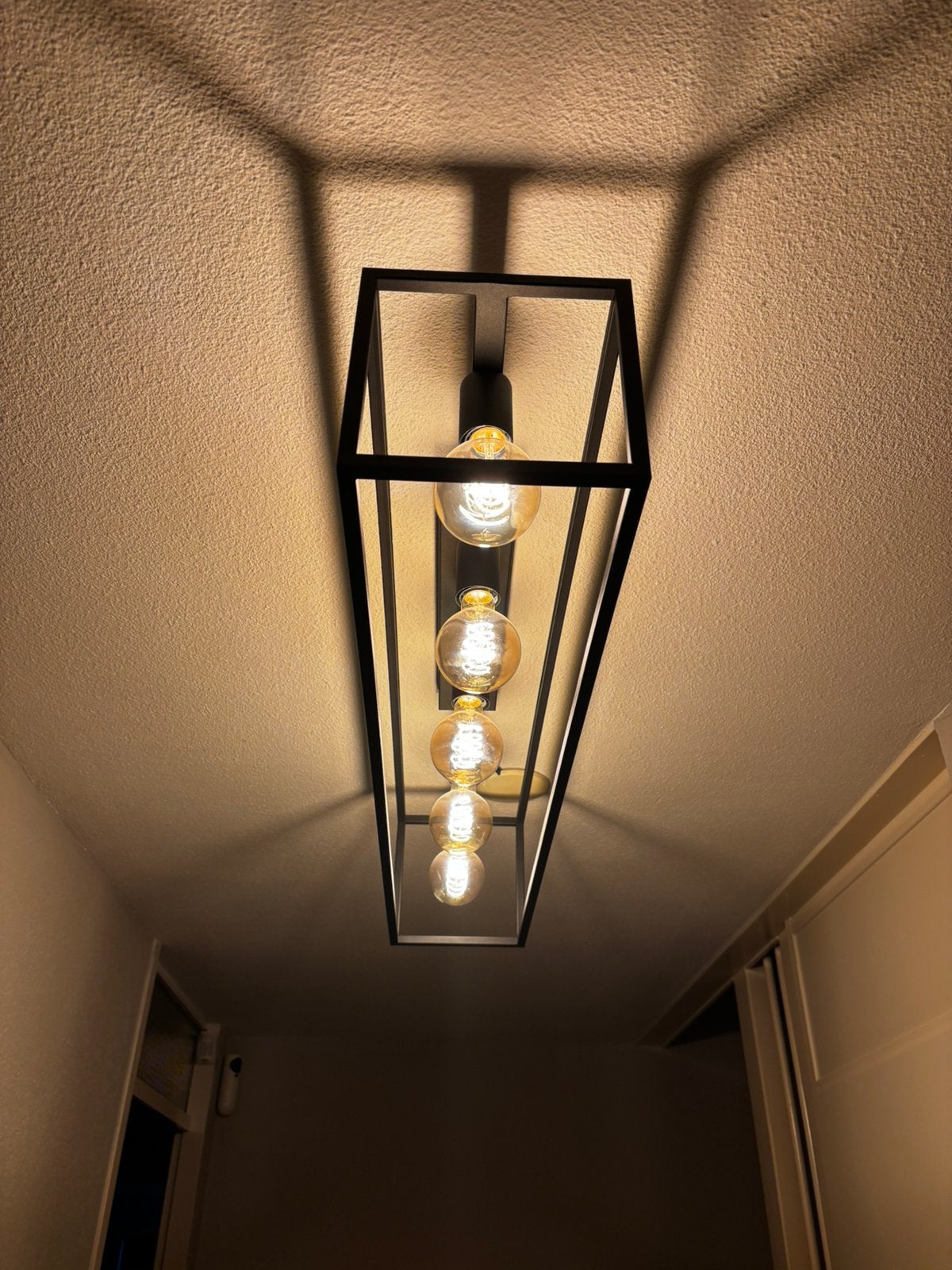 Industriële Zwarte Plafondlamp INCLUSIEF 5 LED-LAMPEN!!, Huis en Inrichting, Ophalen, Inclusief lichtbron, Zwart, E27 (groot)