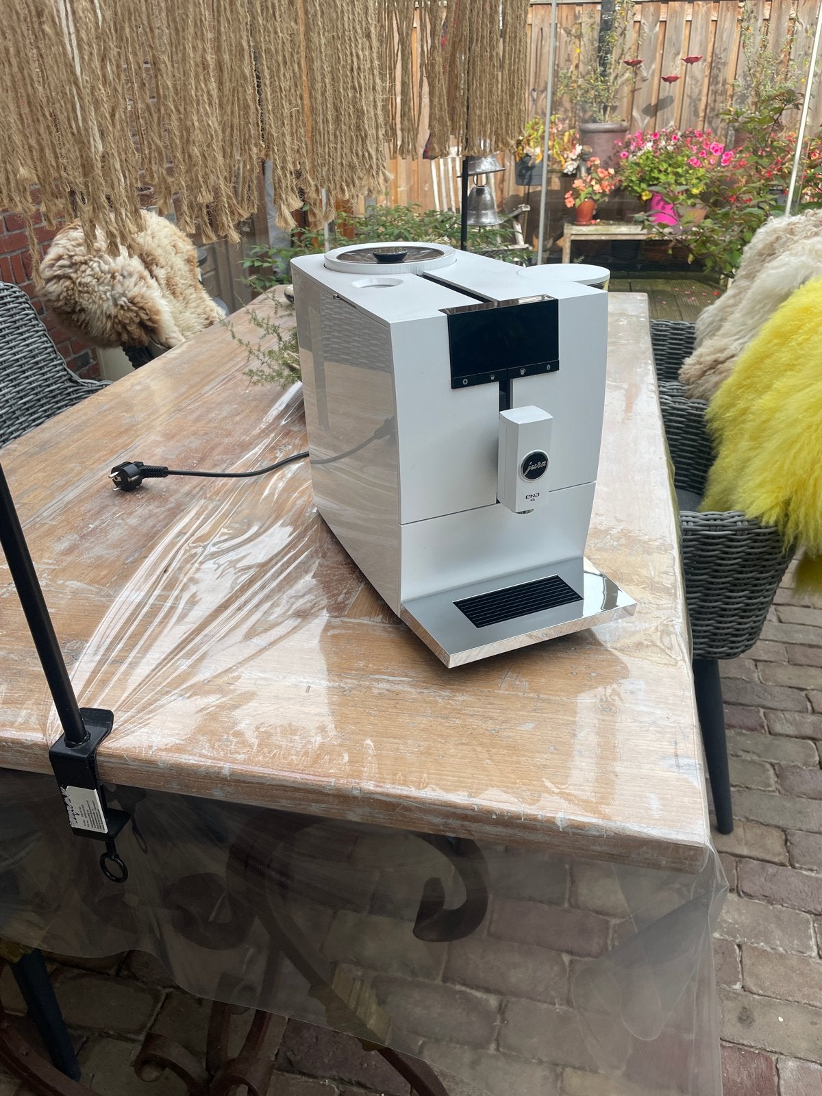 Foto 6 van Jura ENA 4 volautomatische koffiemachine - Wit