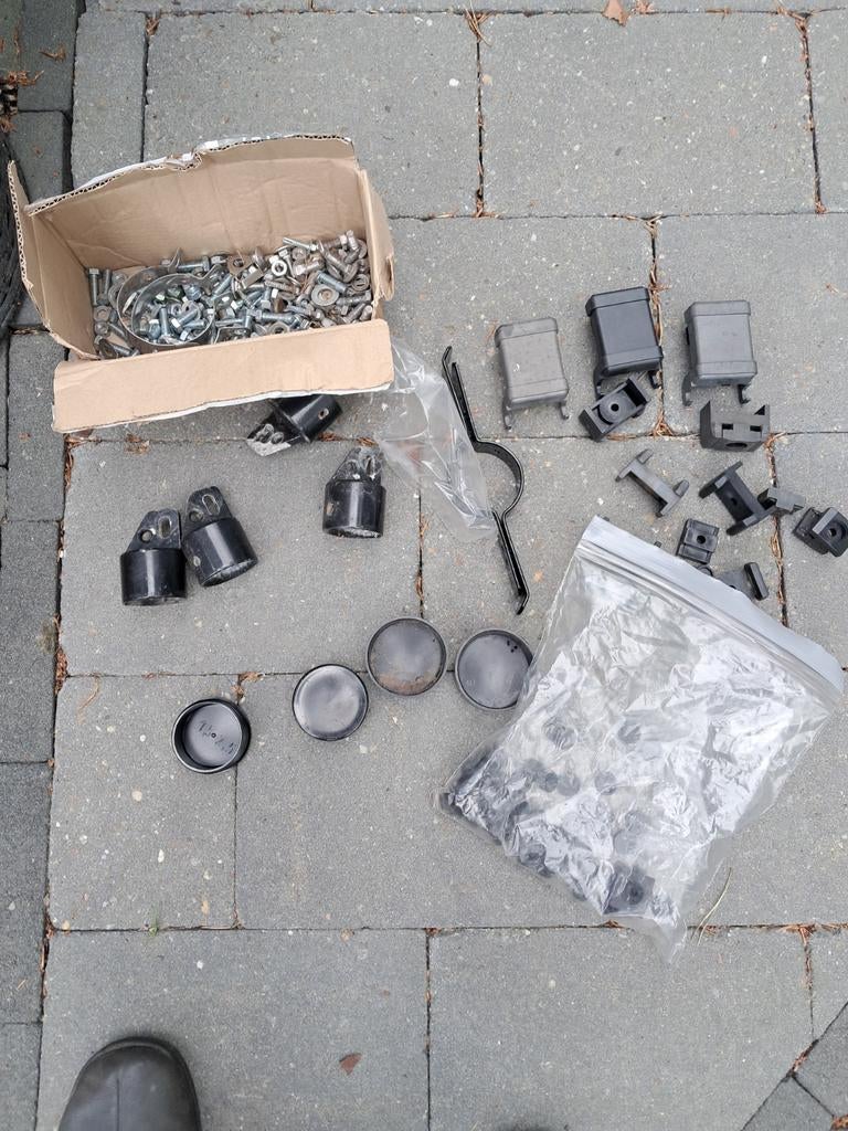 Diverse bevestigingsmaterialen en onderdelen, Ophalen of Verzenden, Gebruikt, IJzer