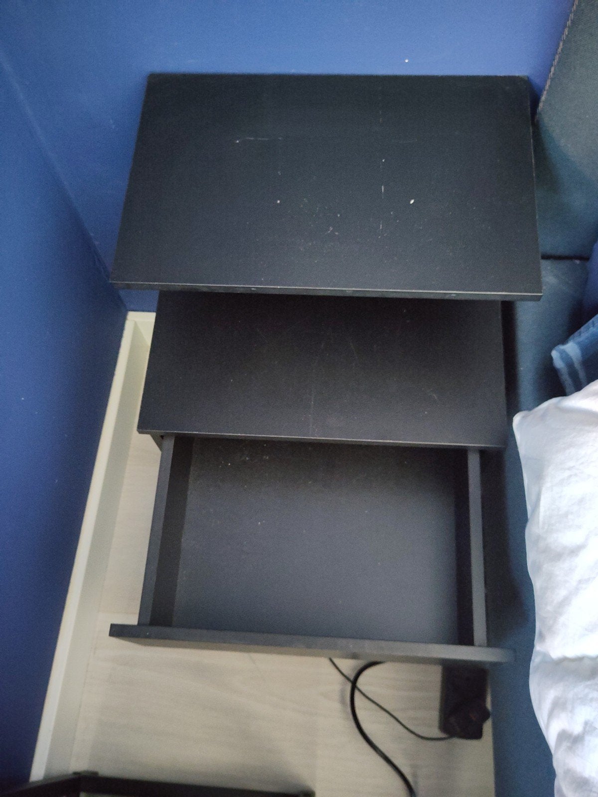 Twee zwart zwevend houten nachtkastje met lade, Ophalen, Gebruikt, Minder dan 45 cm, Minder dan 55 cm