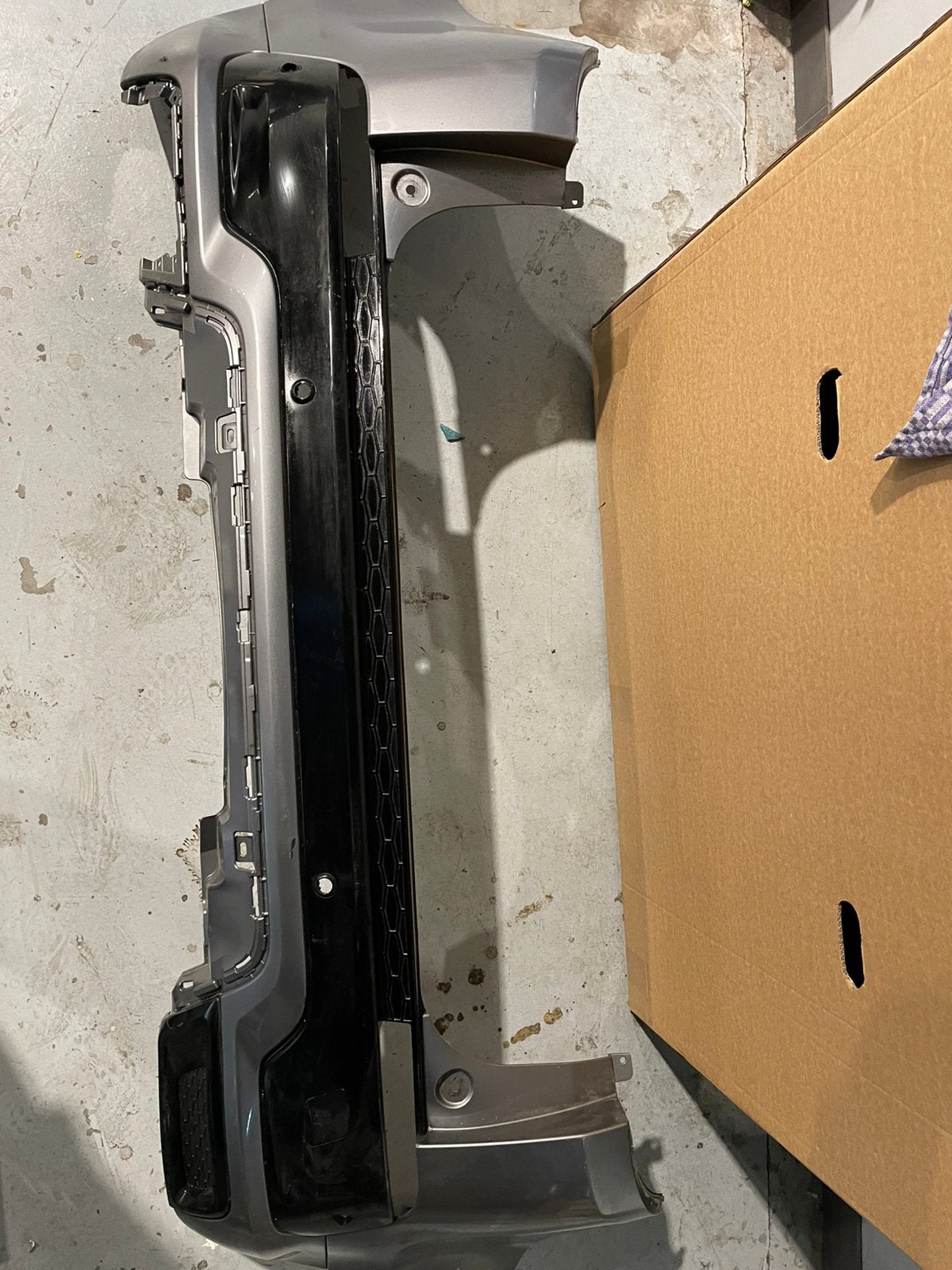 Land Rover Discovery sport rear bumpet, Auto-onderdelen, Ophalen, Land Rover, Bumper