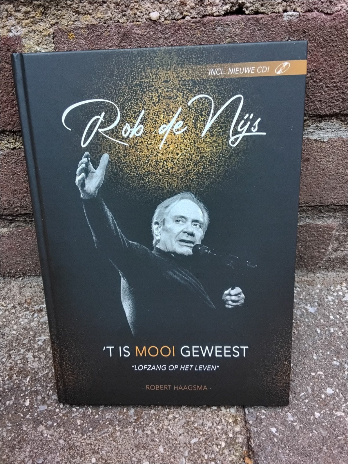 Rob de Nijs - 't Is Mooi Geweest (boek + CD), Ophalen of Verzenden, Zo goed als nieuw, Artiest, Robert Haagsma