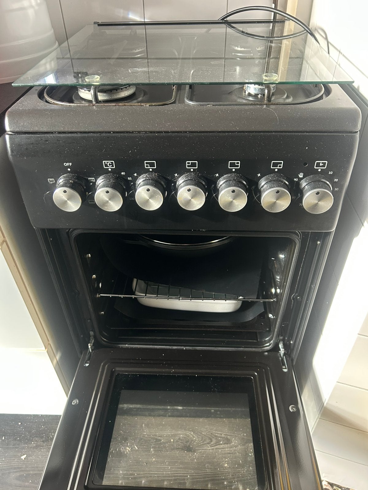 Gasfornuis + oven 3 jaar oud, Witgoed en Apparatuur, Ophalen, Gebruikt, Gas, 4 kookzones