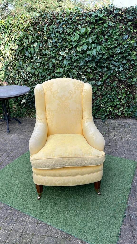 Klassieke Engelse Fauteuil - Geel met Damastpatroon, Ophalen