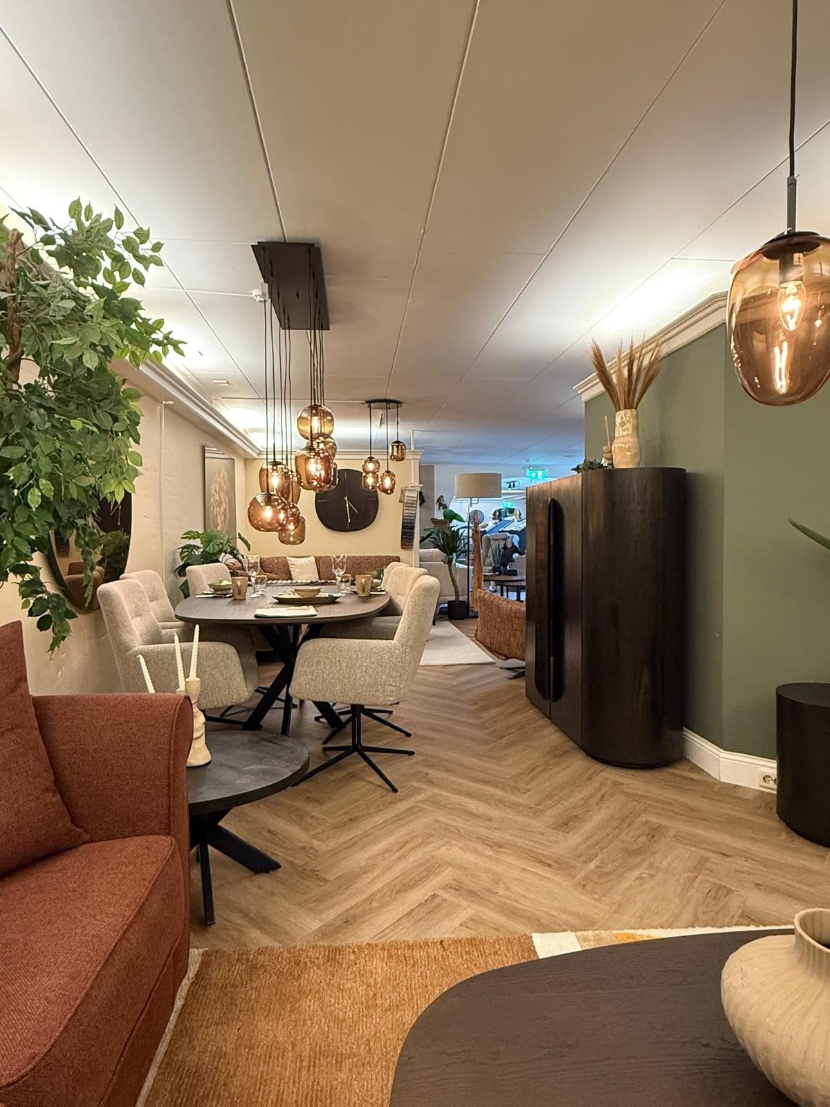 Compleet interieur Allure van Tower , gemaakt van eikenhout., Ophalen