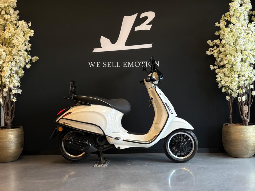 Vespa Sprint | Monte Bianco | Brom | 2019 | 8428 km | 1 eig, Overige modellen, ., Maximaal 45 km/u, Ophalen of Verzenden