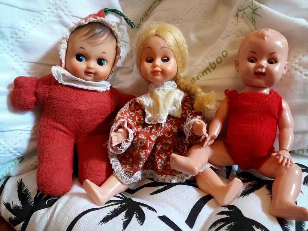 Oude popjes Bella Pouet etc. ca 20 cm SAMEN, Verzamelen, Verzenden, Gebruikt, Babypop