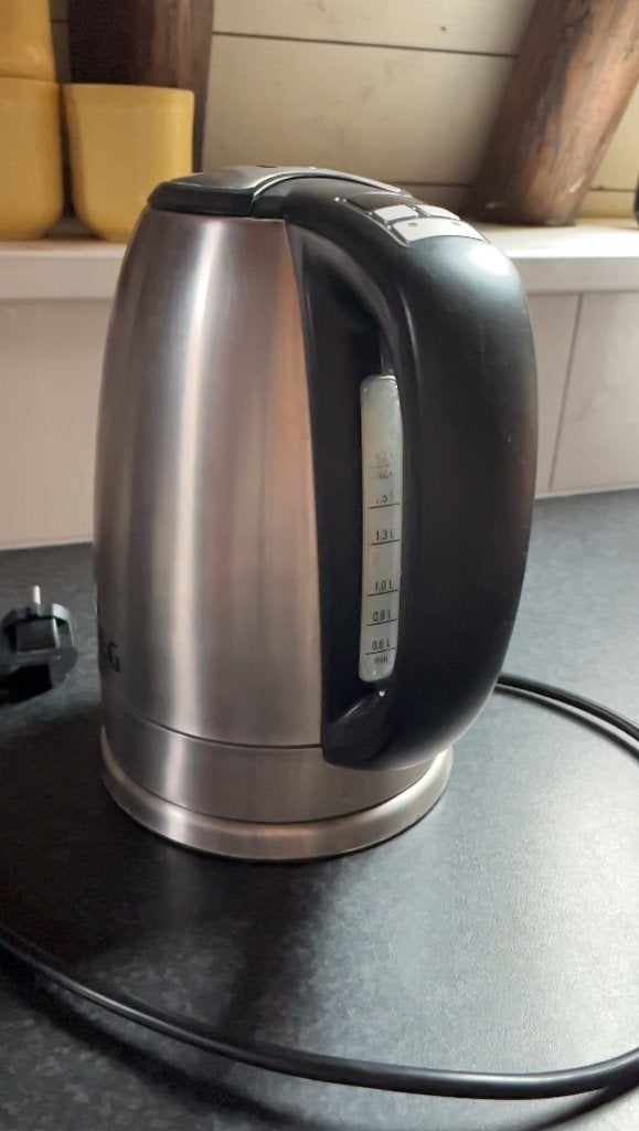 AEG waterkoker RVS, 1 tot 2 liter, Ophalen of Verzenden, Gebruikt, Rvs
