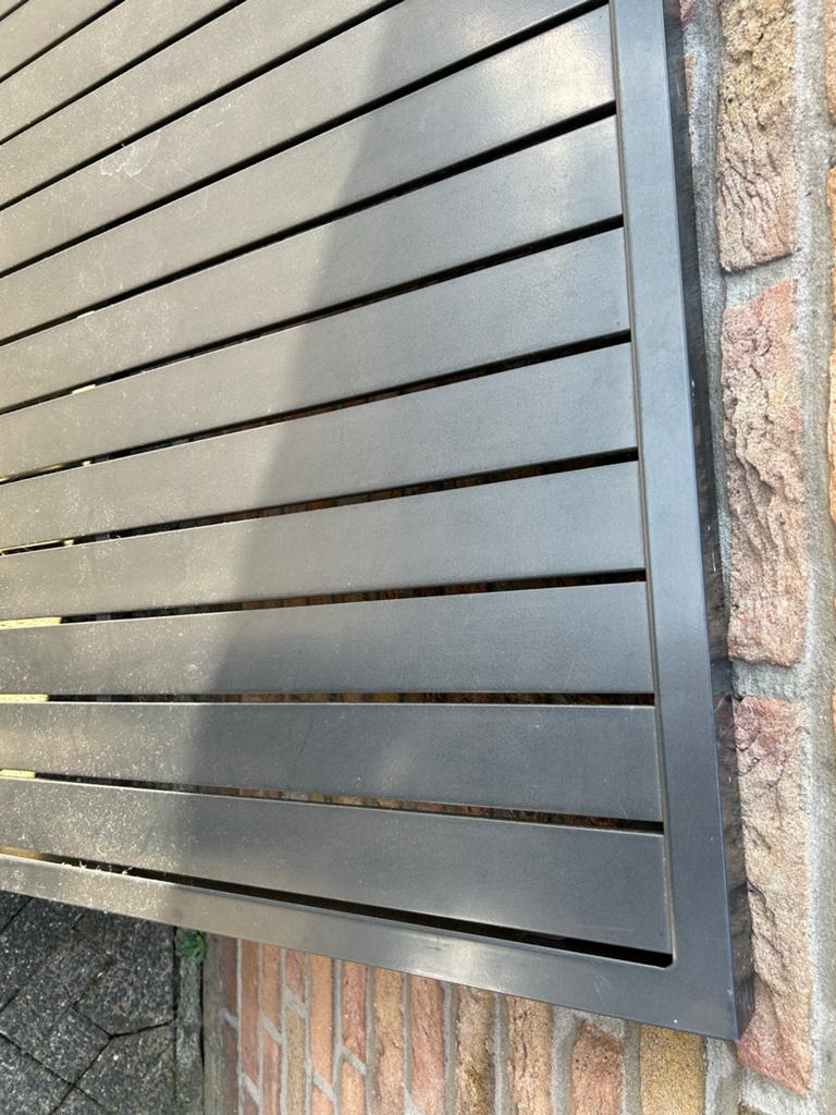 Zo goed als nieuwe Bellagio tuintafel - Antraciet, Ophalen of Verzenden, Zo goed als nieuw, Rechthoekig, Aluminium
