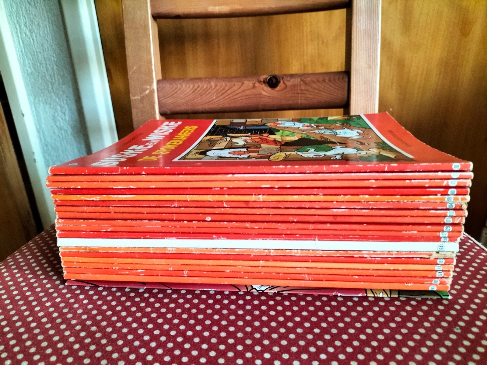 Stapel Suske en Wiske stripboeken, per stuk €1,-, samen€18,-, Meerdere stripboeken, Ophalen of Verzenden, Gelezen