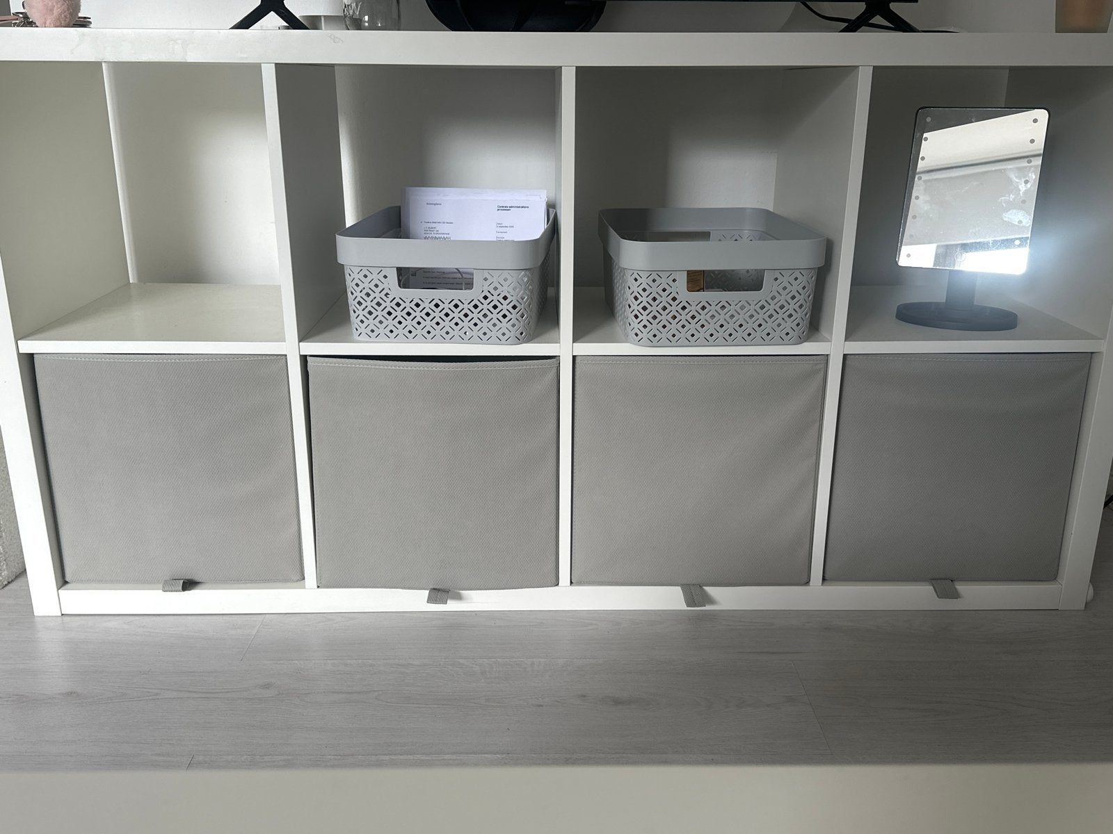 Witte Kallax kast met 8 vakken en opbergboxen, Huis en Inrichting, Ophalen, Gebruikt